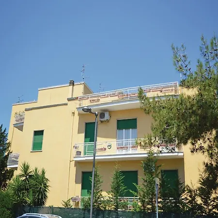 Four Bedroom In ペスカーラ