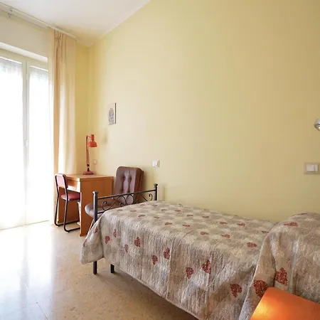 Four Bedroom In * ペスカーラ