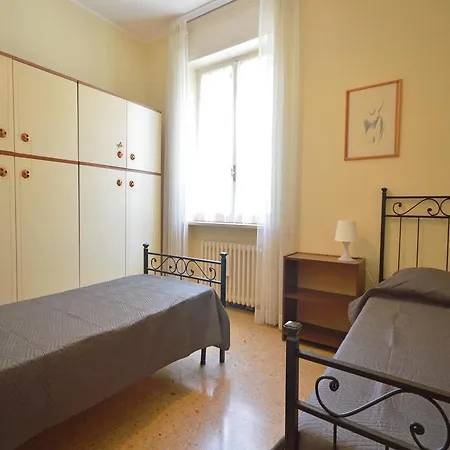 アパート Four Bedroom In
